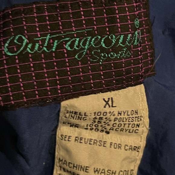 Men’s Reversible Jacket - Picture 3 of 3